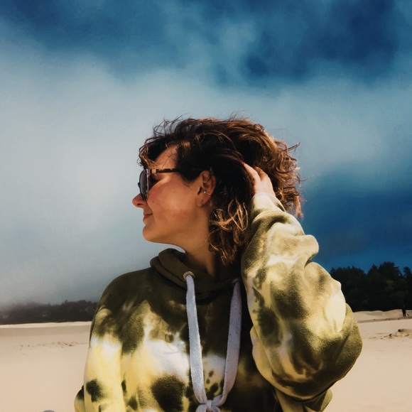 Meet your Posher, Hannalynn - Picture 1 of 1